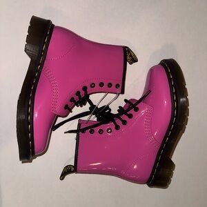 NEW Dr. Martens Unisex 1460 Patent Lamper Fashion Boot size M4/L5!!